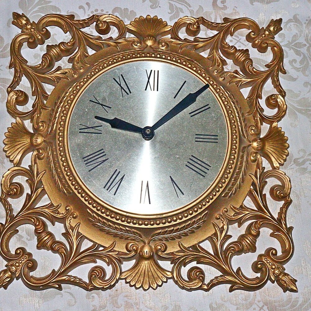 Vintage 60's Burwood Hollywood Regency clock